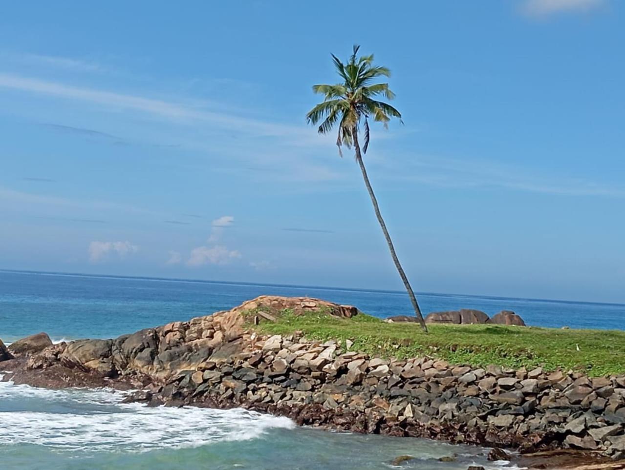 Sunset Beach Villa Galle Buitenkant foto